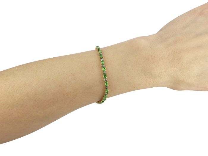 Juwelierarbeit 750 Gold 6,7 ct grüner Turmalin 0,45 ct Diamant Tennis Armband!