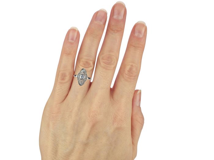 Jugendstil Schiffchenring 585er Gold 950er Platin 0,20 ct Diamant

!